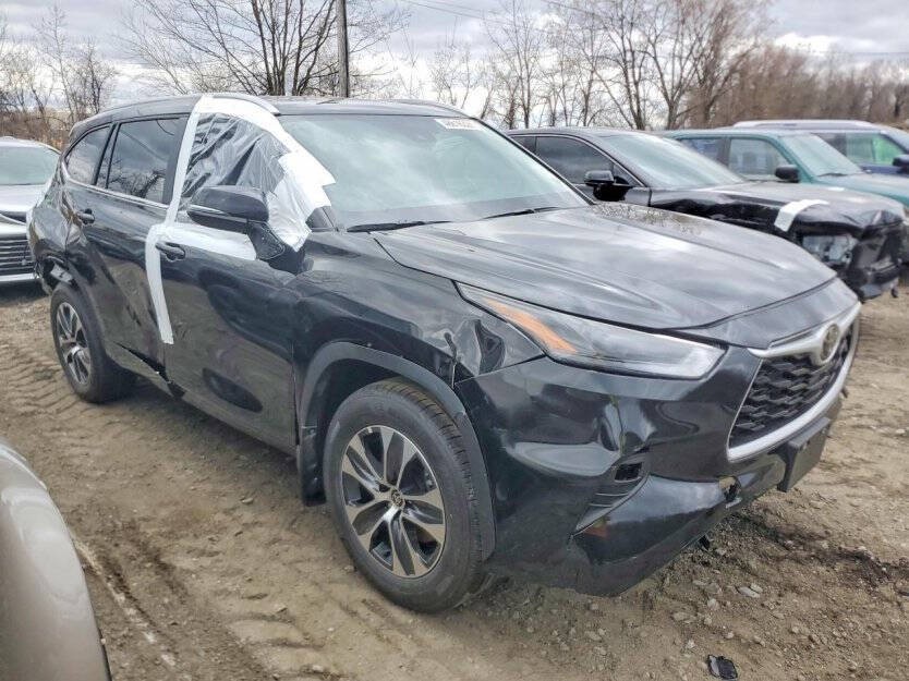 2026 Toyota Highlander Image 1