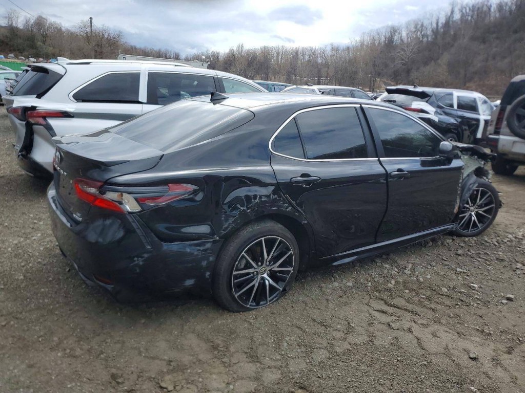 2023 Toyota Camry Image 5