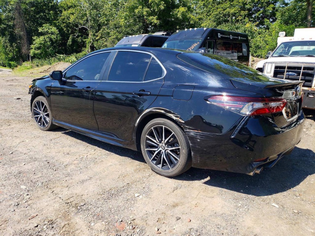 2023 Toyota Camry Image 4