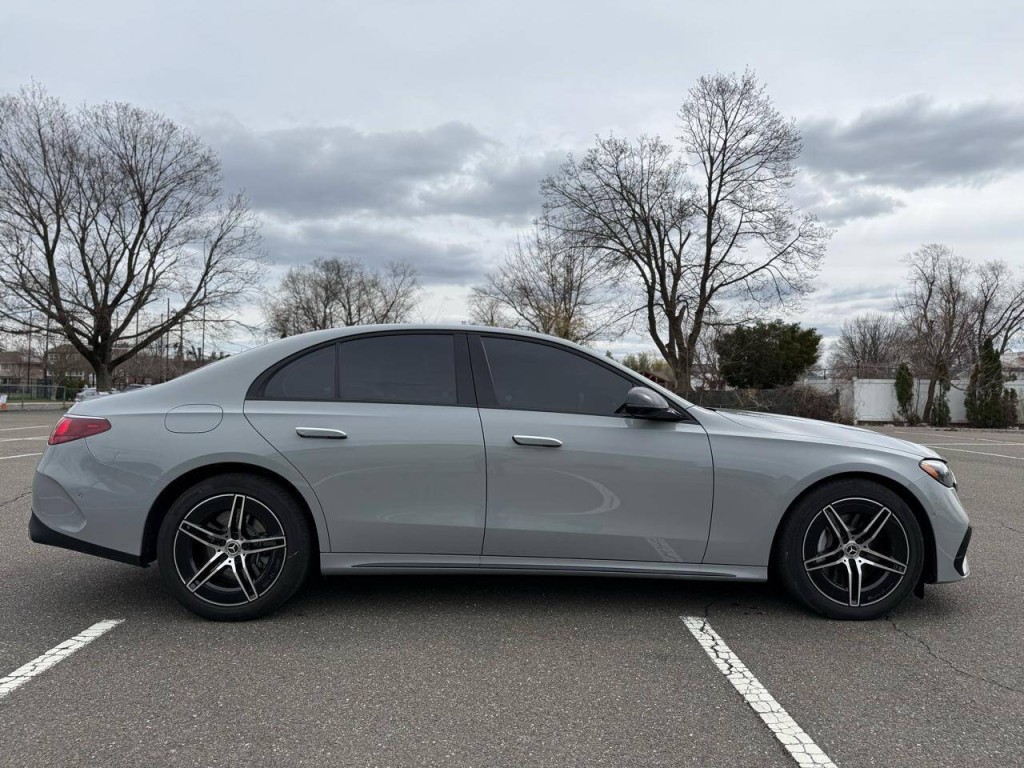 2024 Mercedes-Benz E-Class Image 3