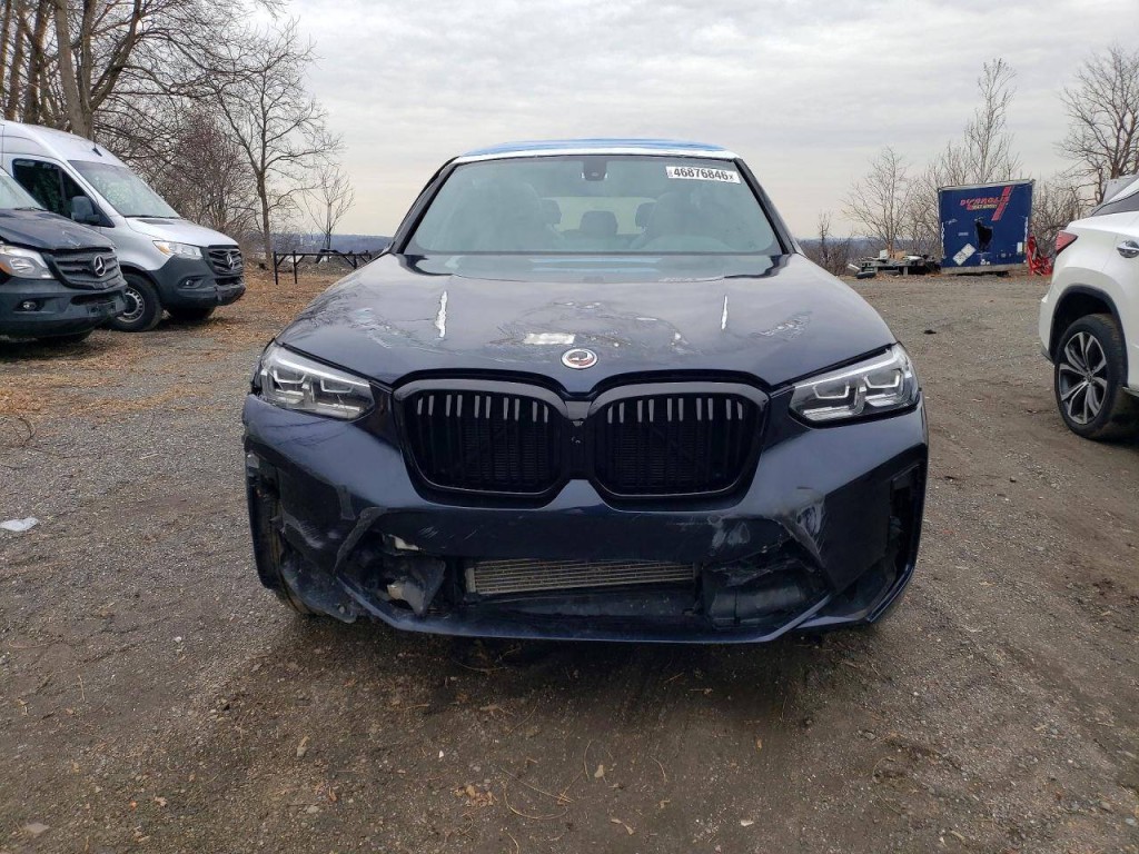 2023 BMW X3 Image 2