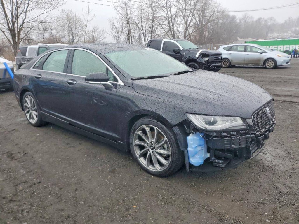 2019 Lincoln MKZ Image 1