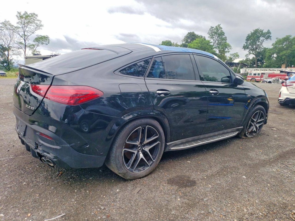 2025 Mercedes-Benz GLE-Class Image 4
