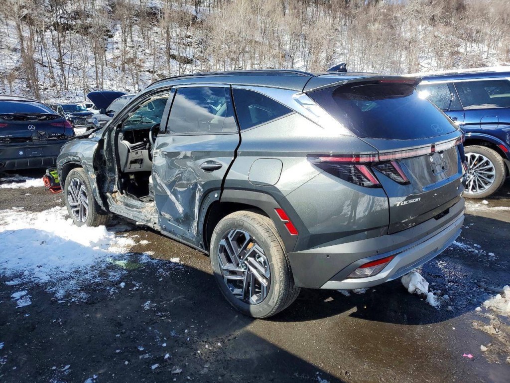 2025 Hyundai Tucson Image 3