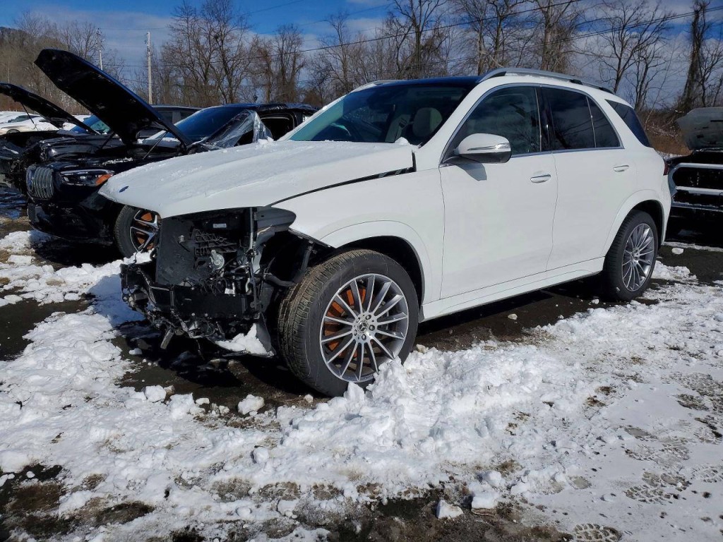2026 Mercedes-Benz GLE-Class Image 3