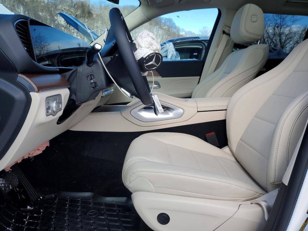 2026 Mercedes-Benz GLE-Class Image 6