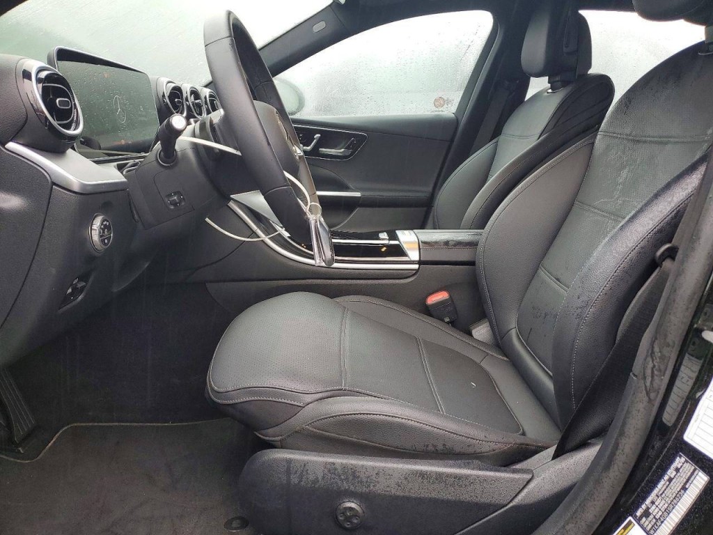 2025 Mercedes-Benz C-Class Image 5