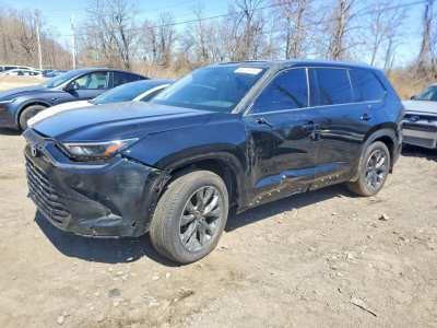 2026 Toyota Highlander Image 2