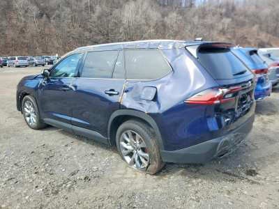 2025 Toyota Highlander Image 3
