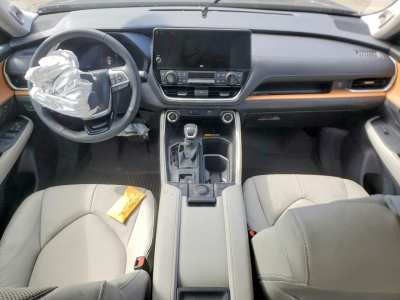 2025 Toyota Highlander Image 7