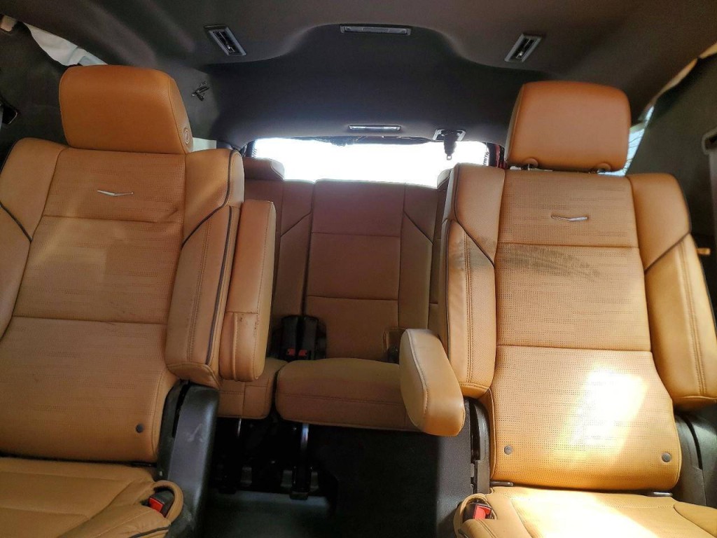 2025 Cadillac Escalade Image 6