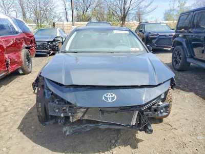 2025 Toyota Camry Image 2