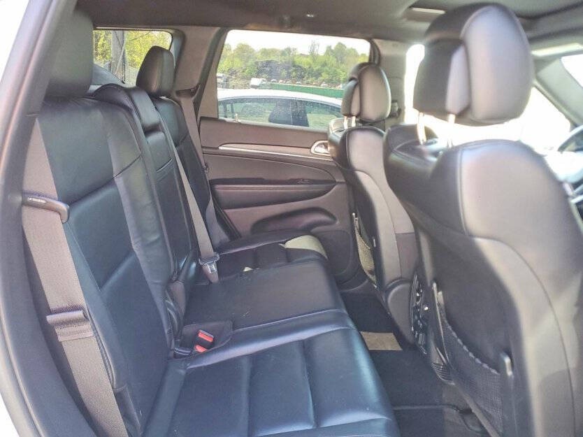 2020 Jeep Grand Cherokee Image 9