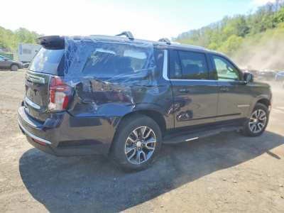 2023 Chevrolet Suburban Image 4