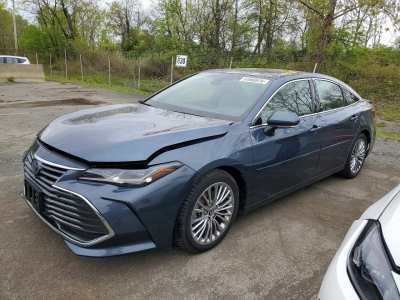 2022 Toyota Avalon Image 2