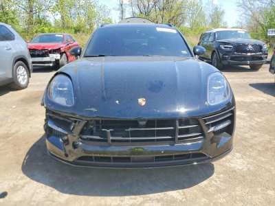 2021 Porsche Macan Image 2
