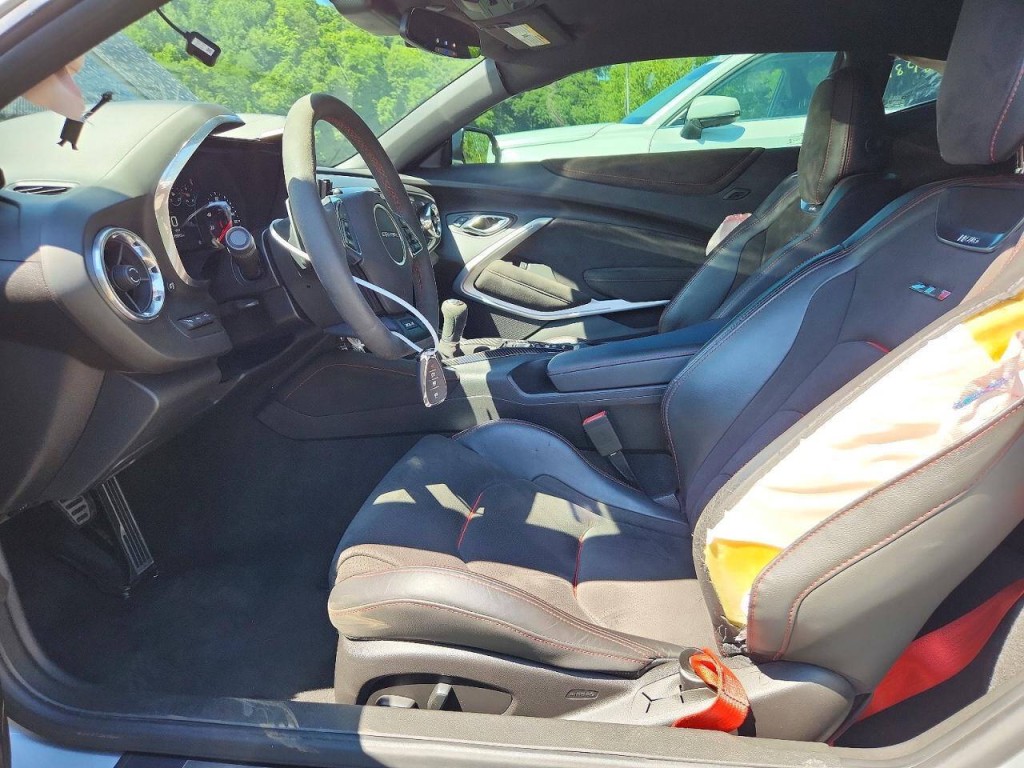 2018 Chevrolet Camaro Image 6