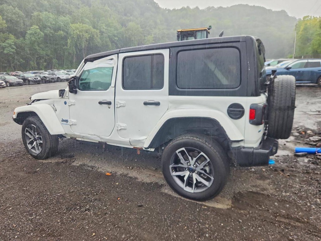 2024 Jeep Wrangler Image 4