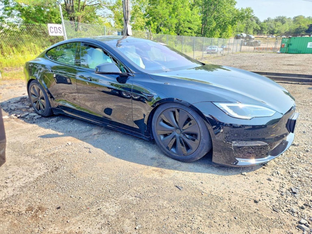 2024 Tesla Model S Image 1