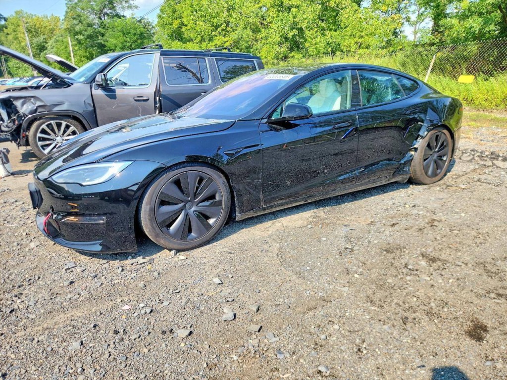 2024 Tesla Model S Image 2
