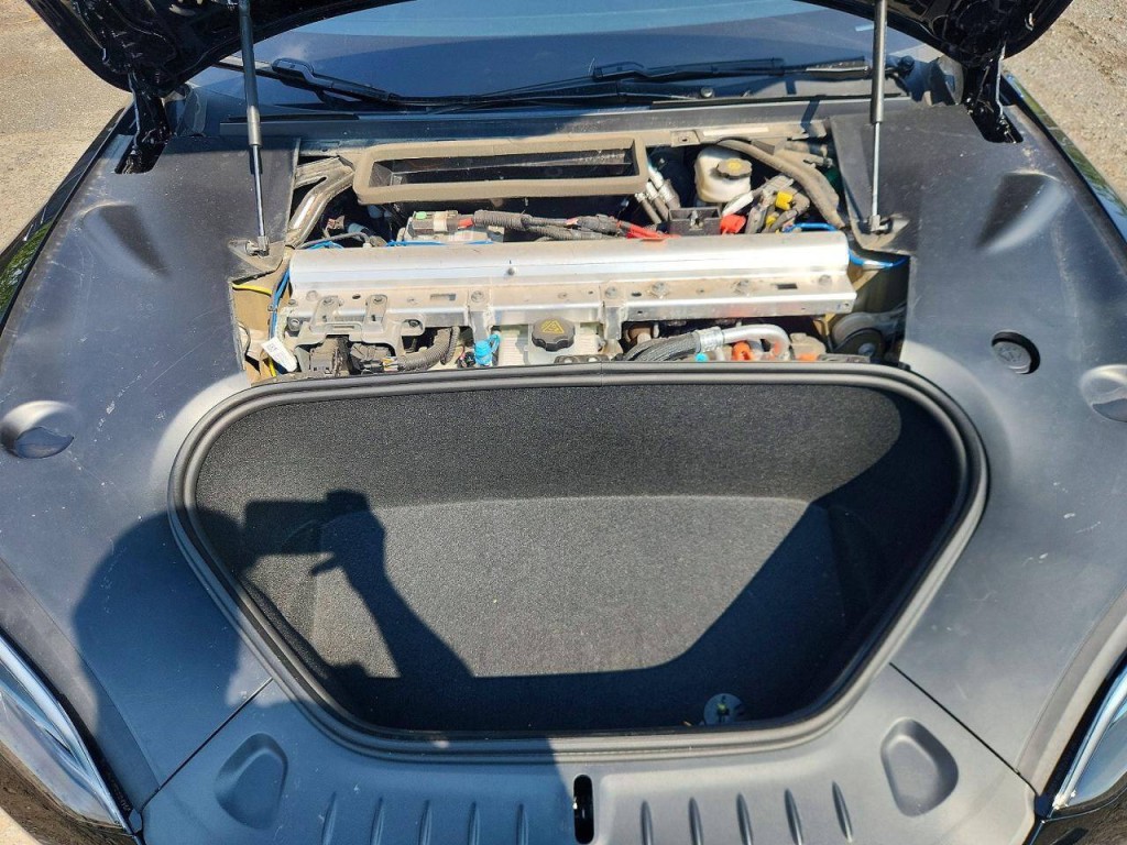 2024 Tesla Model S Image 9