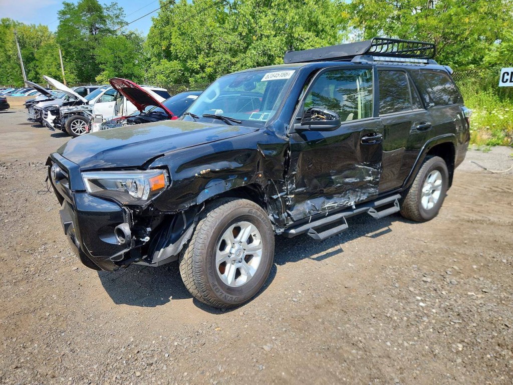 2024 Toyota 4Runner Image 2