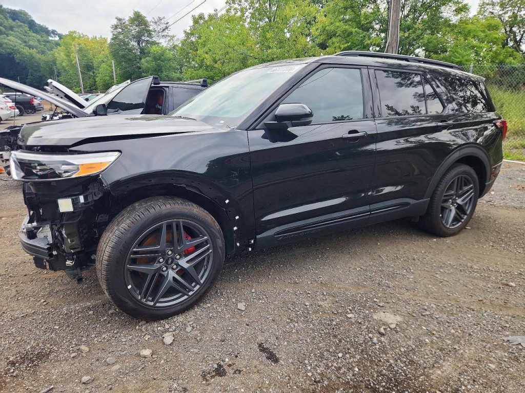 2025 Ford Explorer Image 3