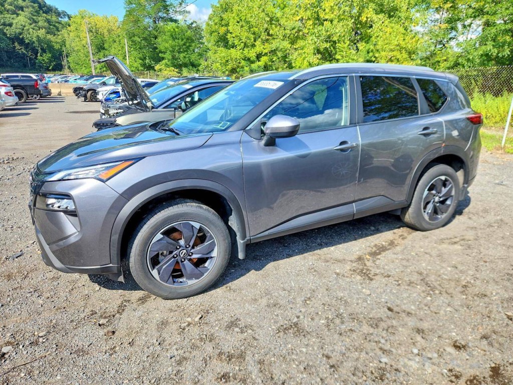 2024 Nissan Rogue Image 2