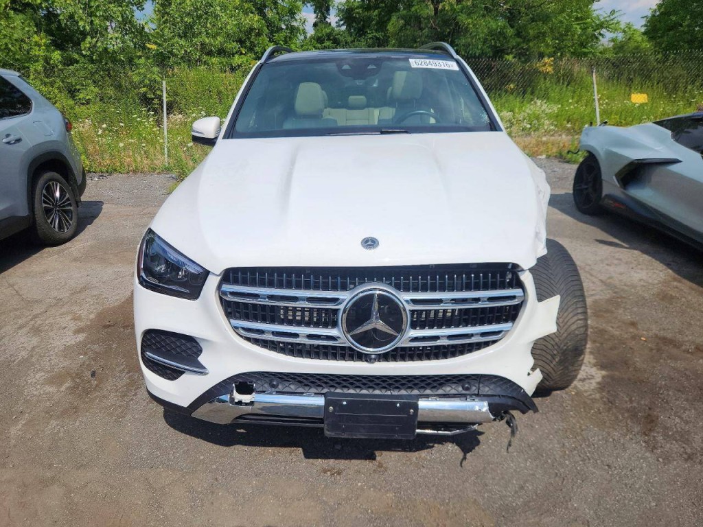 2025 Mercedes-Benz GLE-Class Image 2