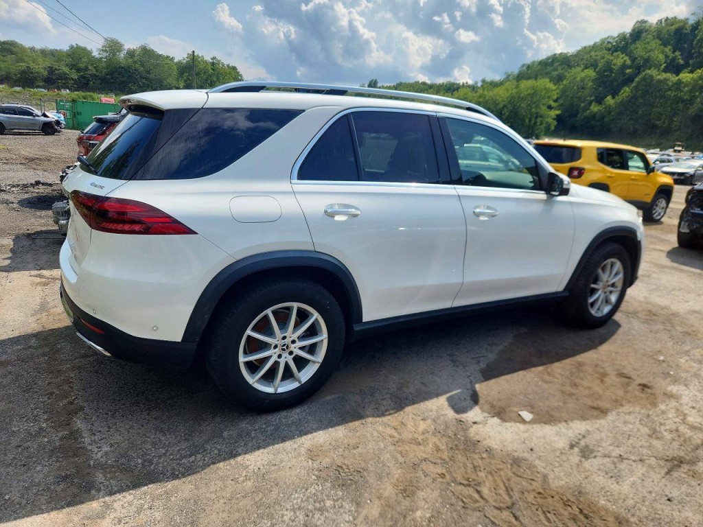 2025 Mercedes-Benz GLE-Class Image 5