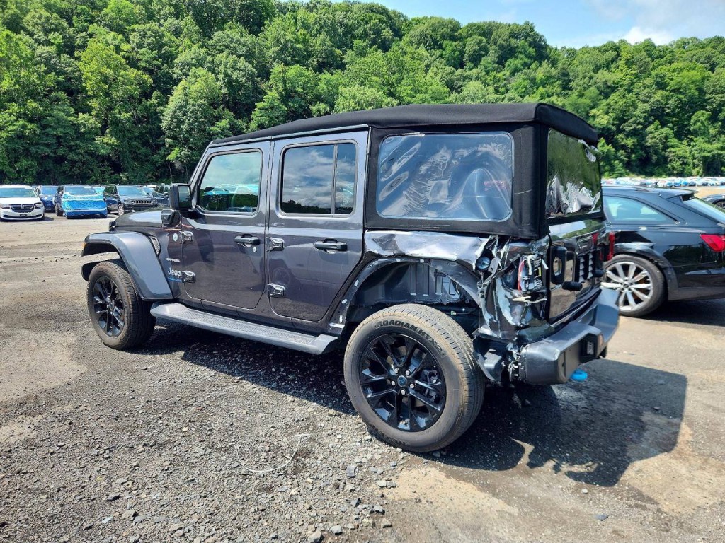 2024 Jeep Wrangler Image 3