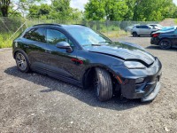 Image for 2025 Porsche Macan 4S Electric ID: 7652719