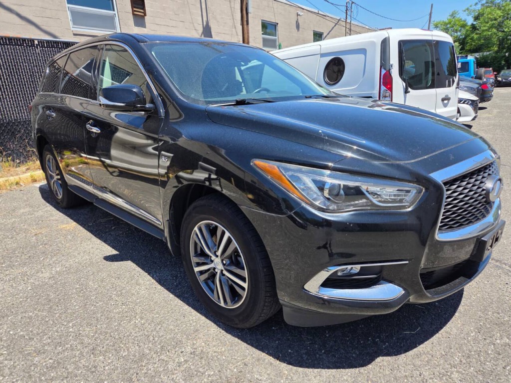 2019 INFINITI QX60 Image 1