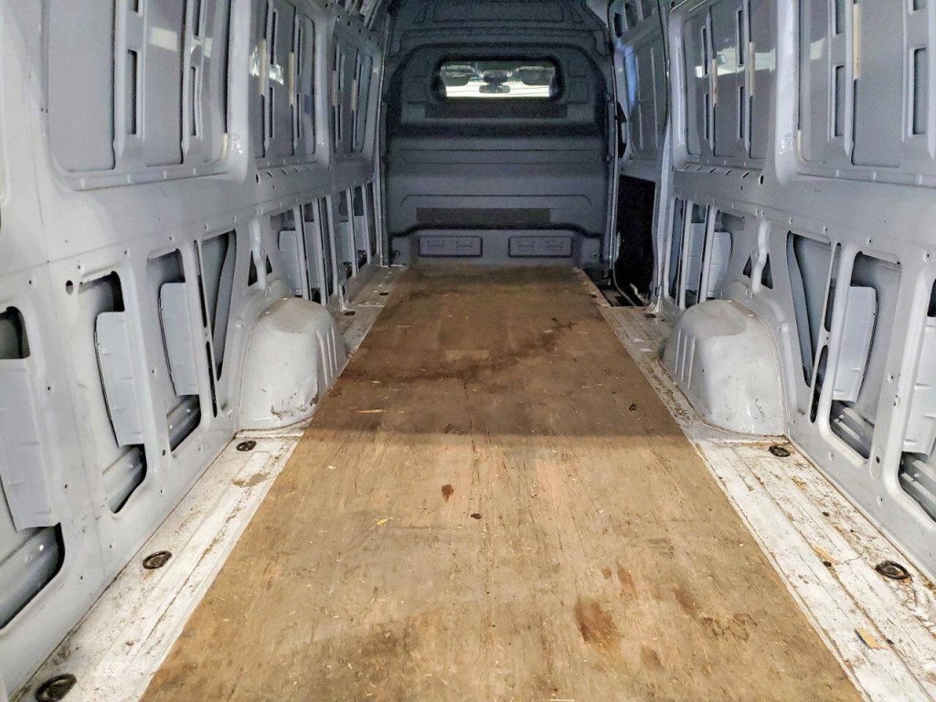 2025 Mercedes-Benz Sprinter Image 6