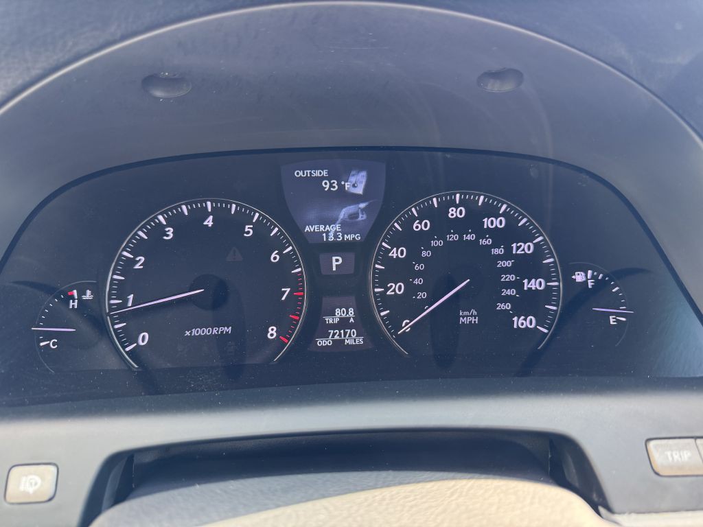 2011 Lexus LS Image 12