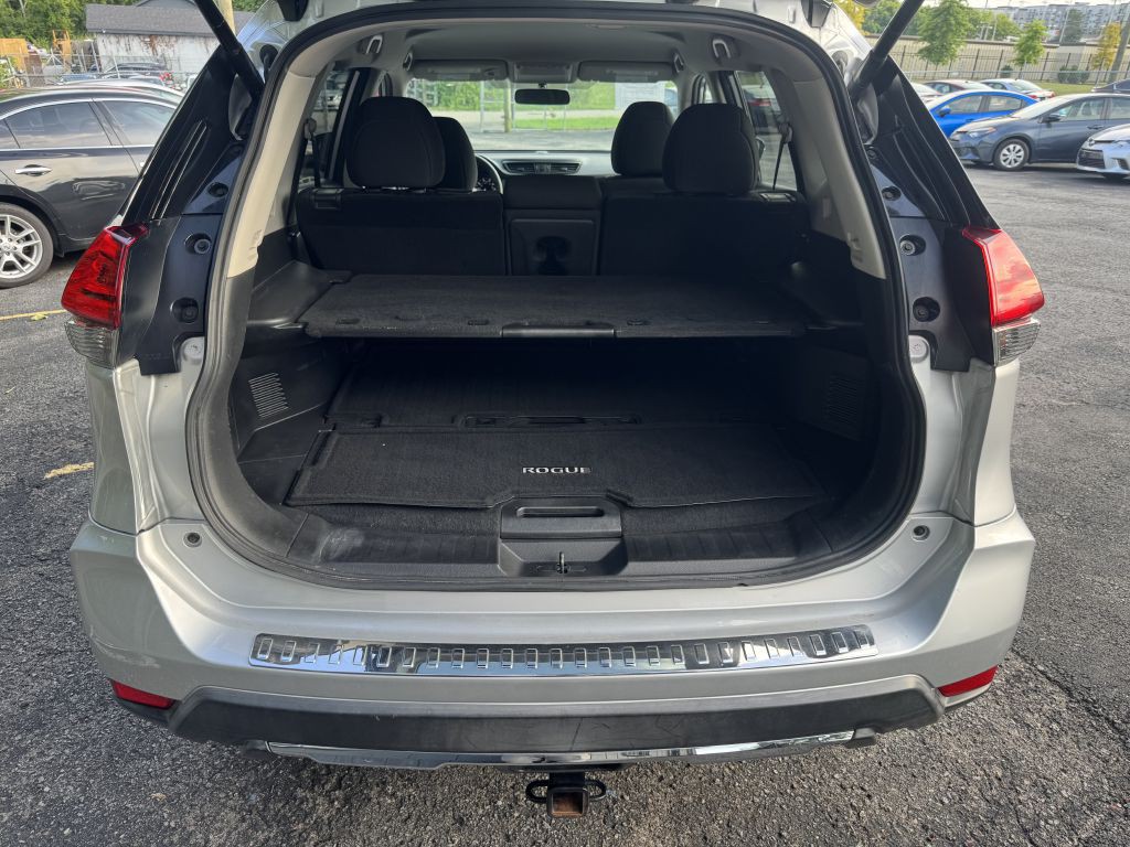 2017 Nissan Rogue Image 21