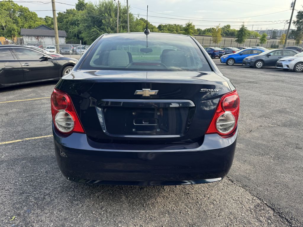 2015 Chevrolet Sonic Image 5