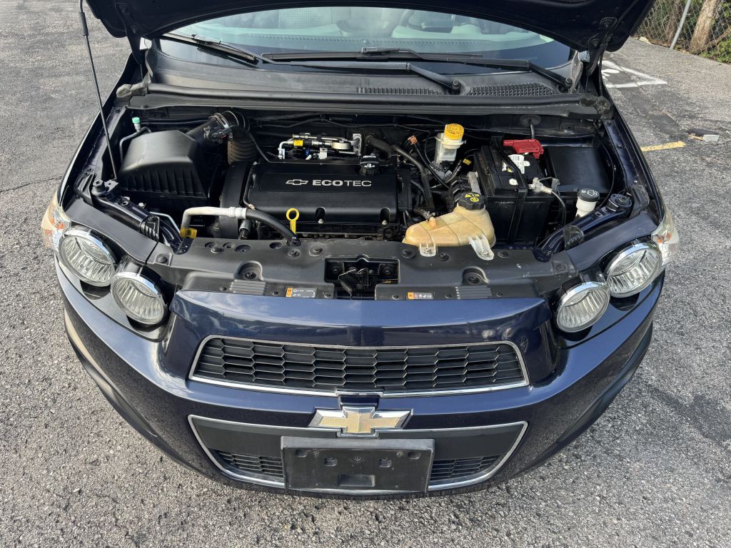 2015 Chevrolet Sonic Image 18