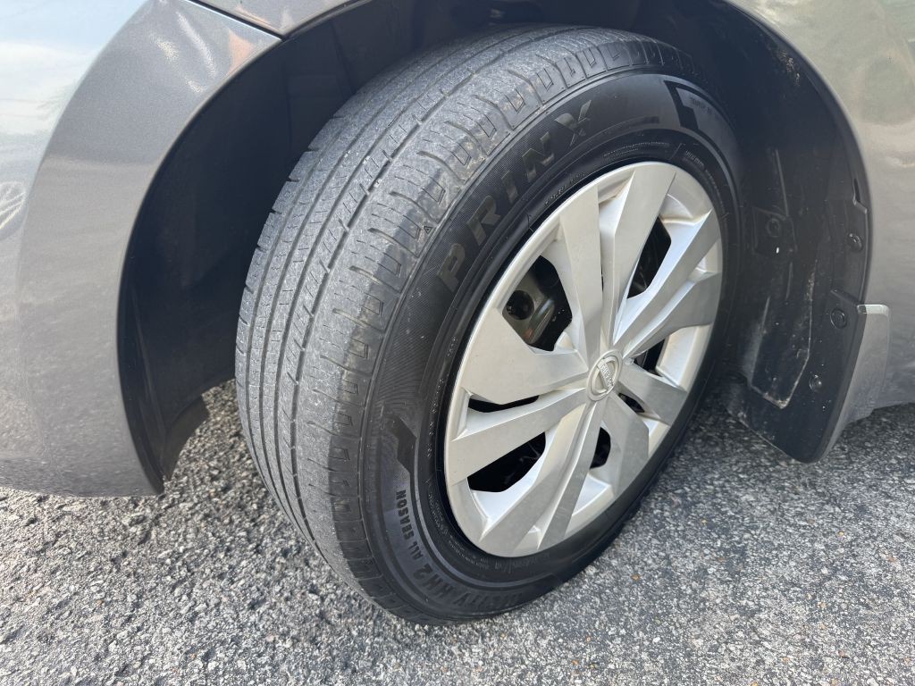2020 Nissan Versa Image 22