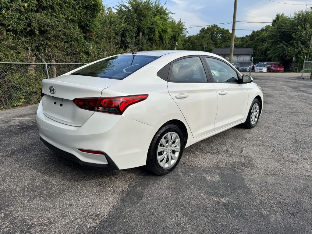 2018 Hyundai Accent Image 4