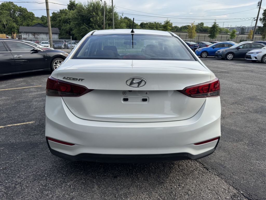 2018 Hyundai Accent Image 5