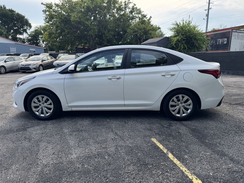 2018 Hyundai Accent Image 7