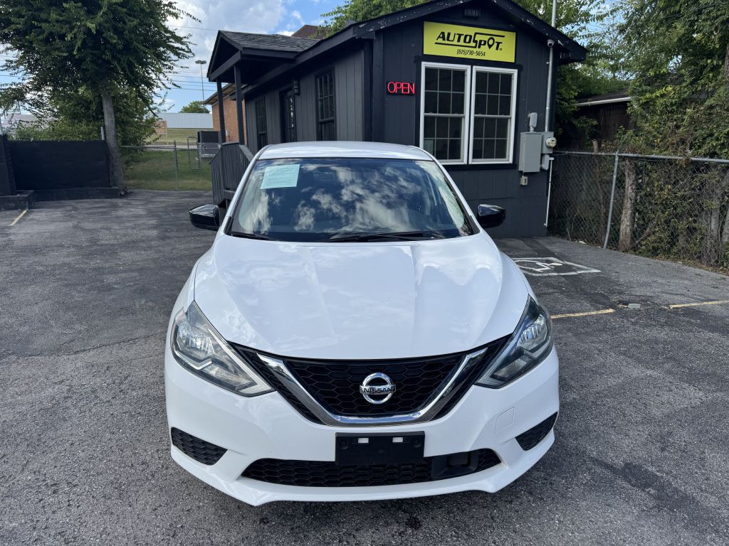 2018 Nissan Sentra Image 2