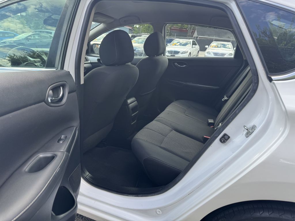 2018 Nissan Sentra Image 11
