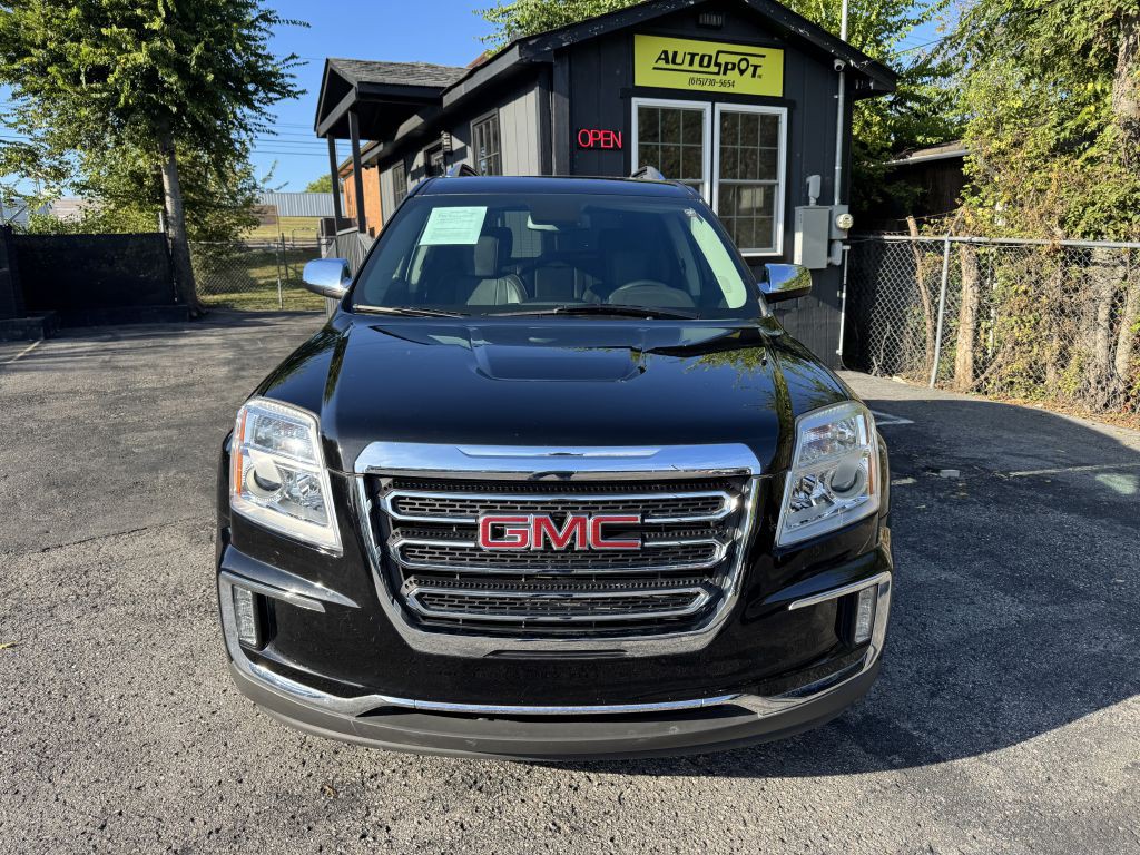 2017 GMC Terrain Image 2