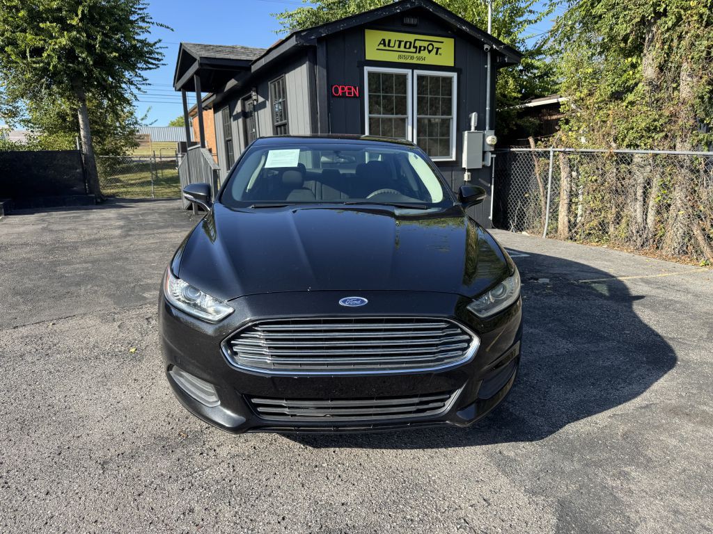 2014 Ford Fusion Image 2