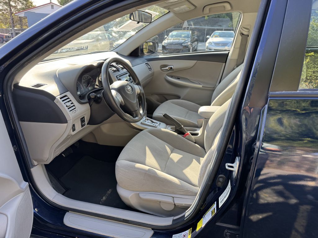 2012 Toyota Corolla Image 10