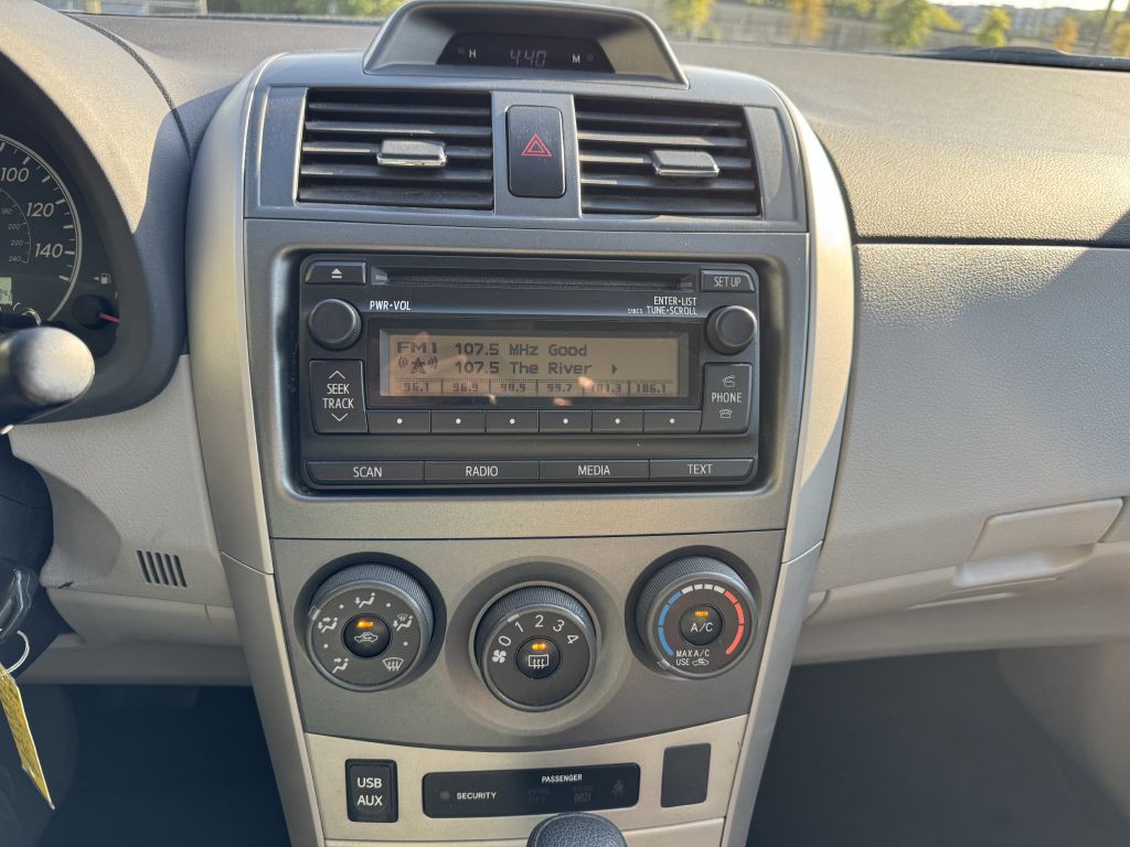 2012 Toyota Corolla Image 15