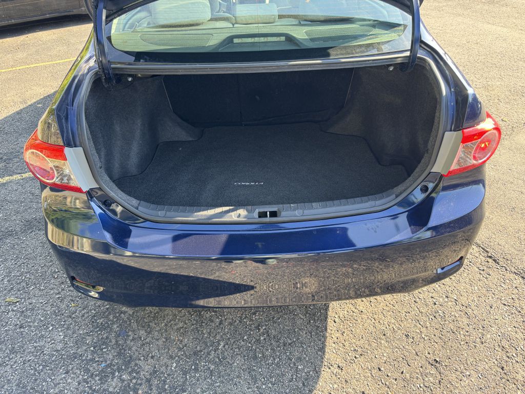 2012 Toyota Corolla Image 18
