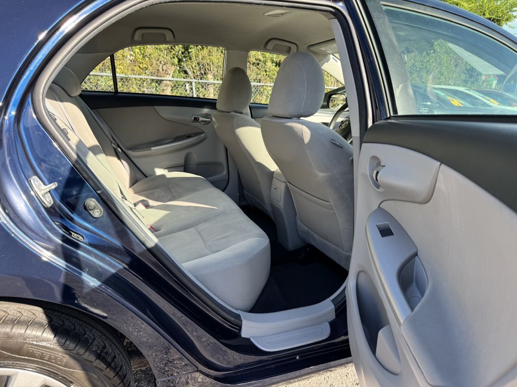 2012 Toyota Corolla Image 22